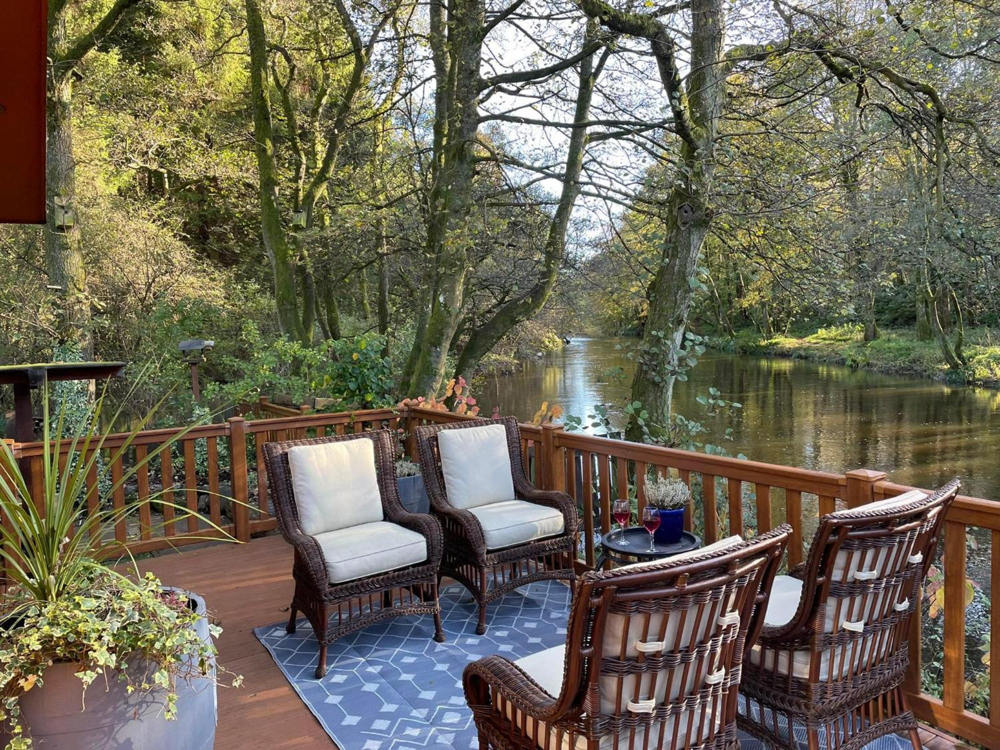 Riverbank Lodge Dollar Kültér fotó