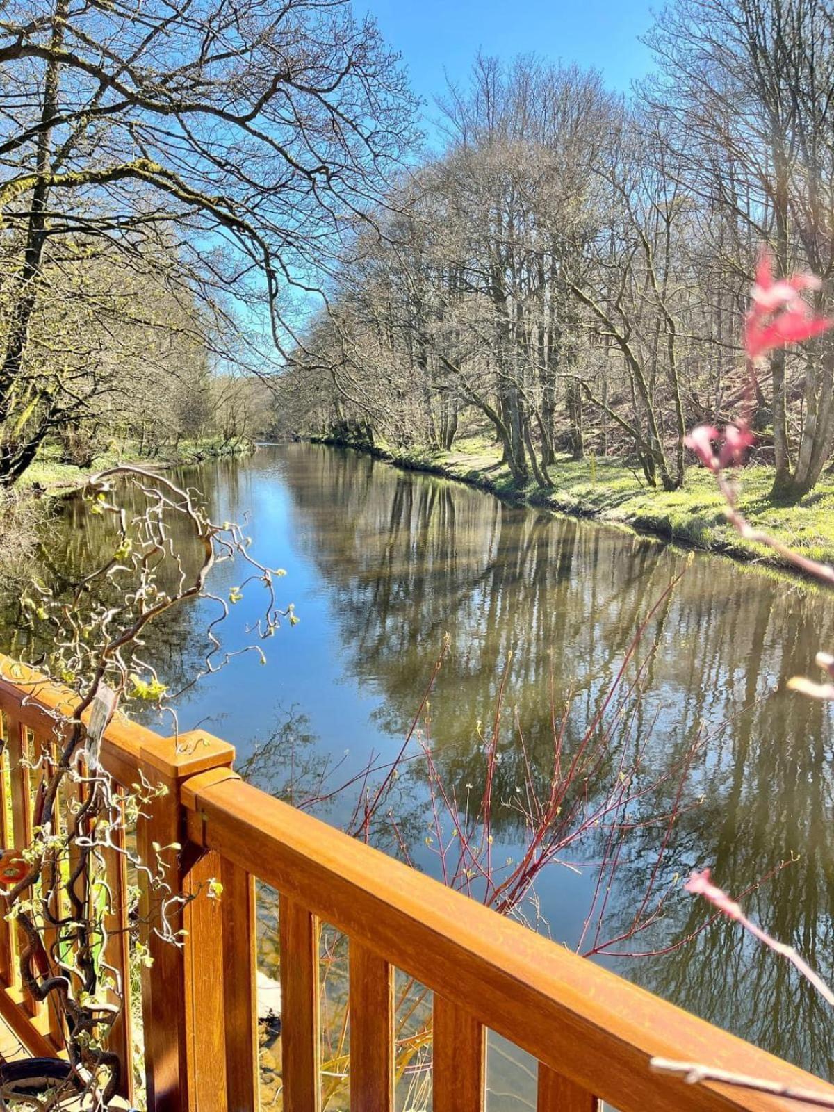 Riverbank Lodge Dollar Kültér fotó